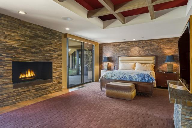 70150 Thunderbird Road, Rancho Mirage CA: https://media.crmls.org/mediaz/e54273eb-d669-408e-9c1b-669d313dac10.jpg