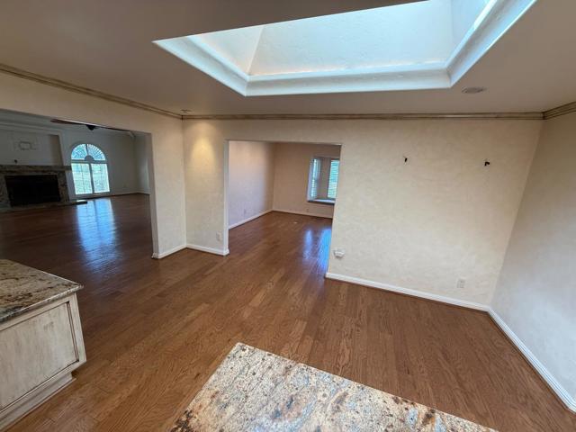 695 San Bruno Way, Salinas CA: https://media.crmls.org/mediaz/e5440e93-509d-4c7a-a614-54b511f4cd32.jpg