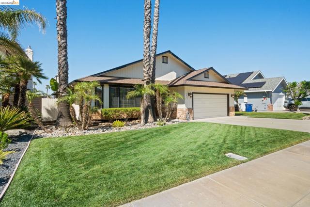 Image 2 of 39 For 5621 Starboard Dr