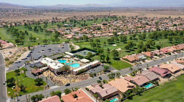 9639 Spyglass Avenue, Desert Hot Springs CA: https://media.crmls.org/mediaz/e544da13-6206-410a-ac0e-16e531ba9042.jpg