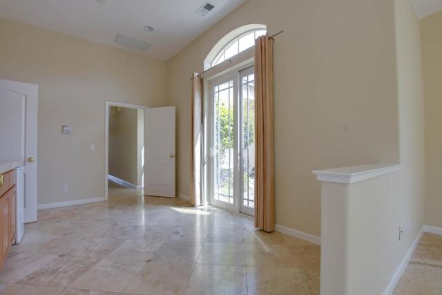 334 Paseo Gularte, San Juan Bautista CA: https://media.crmls.org/mediaz/e5453ce1-fee5-47da-b384-dad014cd92a8.jpg