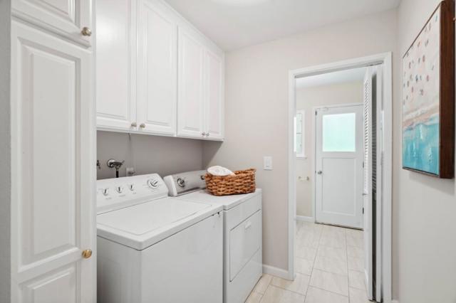 18561 Arbolado Way, Saratoga CA: https://media.crmls.org/mediaz/e545da49-68ec-4a93-b107-5c15daef6d9b.jpg