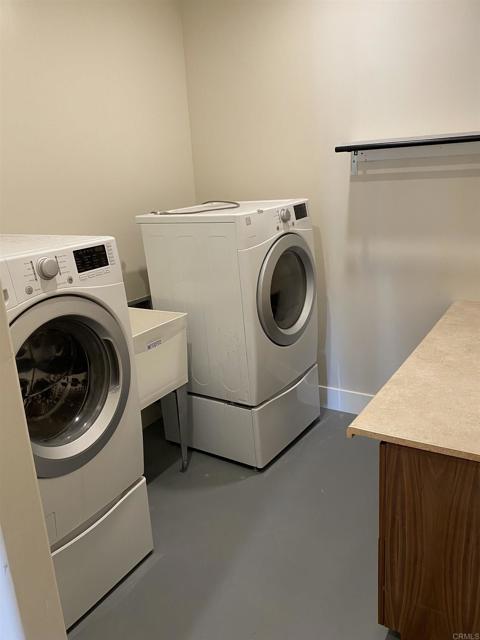 Detail Gallery Image 10 of 28 For 8545 Lemon Ave #1,  La Mesa,  CA 91941 - 2 Beds | 2 Baths