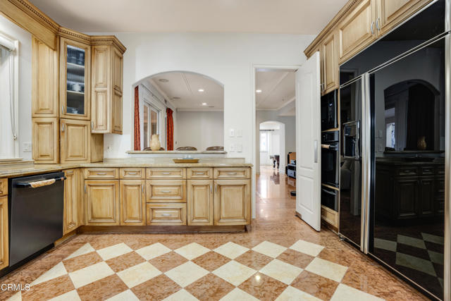 Detail Gallery Image 11 of 28 For 868 Braewood Ct, South Pasadena,  CA 91030 - 4 Beds | 5/1 Baths