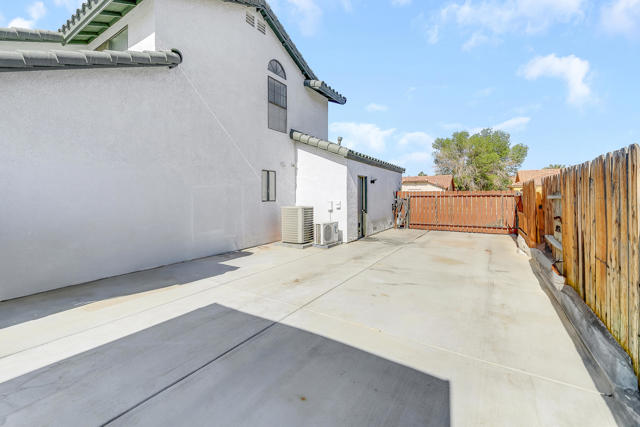 45587 Indian River Rd Road, Indio CA: https://media.crmls.org/mediaz/e546e042-4ddb-462f-9364-933ea6a41082.jpg