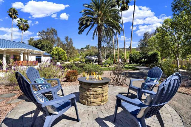 14265 Sandhill Rd, Poway CA: https://media.crmls.org/mediaz/e54746f5-5949-4cb1-8d48-5374a93f9b1e.jpg