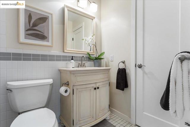 5665 Victoria LN, Livermore CA: https://media.crmls.org/mediaz/e5476a1a-11d8-458a-ae09-60fcf0870ded.jpg