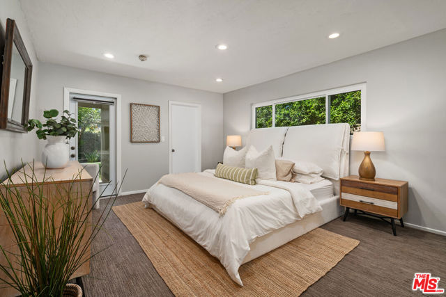 21206 Merridy Street, Chatsworth CA: https://media.crmls.org/mediaz/e548aa94-73c5-469a-8d60-b1ce6138bc87.jpg