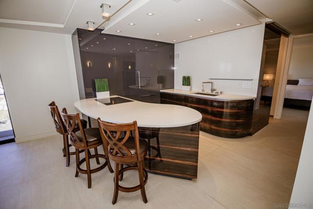 Image 13 of 38 For 4767 Ocean Blvd  712