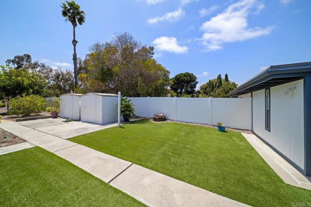 3923 San Pablo Avenue, Oceanside CA: https://media.crmls.org/mediaz/e5490305-9d03-4d8b-915d-eb362d3bfca0.jpg