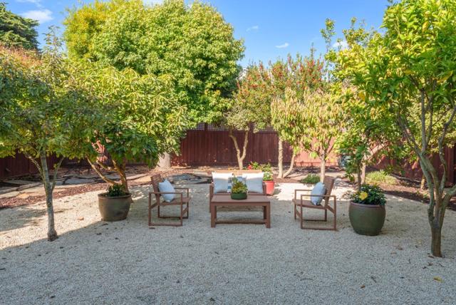325 Kingsbury Drive, Aptos CA: https://media.crmls.org/mediaz/e54a2694-bb14-496b-9b3f-ce2ee5b85d83.jpg