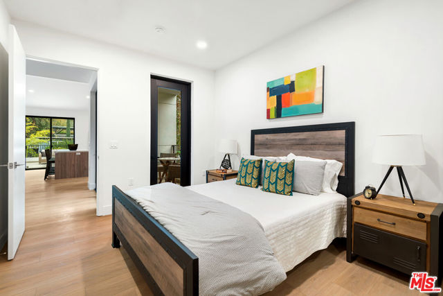 3657 1/2 Regal Place, Los Angeles CA: https://media.crmls.org/mediaz/e54a78f3-c28b-491a-8e72-6f721b2ad628.jpg