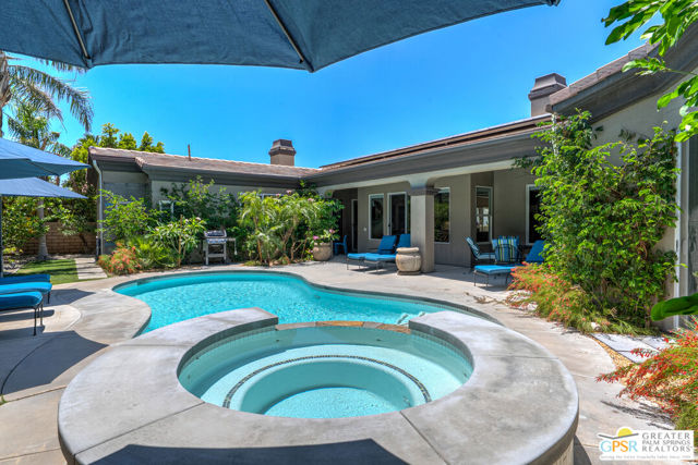 2160 N Hermosa Drive, Palm Springs CA: https://media.crmls.org/mediaz/e54a8809-bd95-4827-9423-71de233ed884.jpg