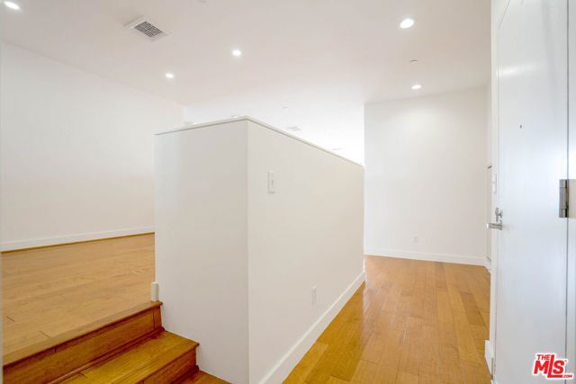 3810 Wilshire Boulevard, Los Angeles CA: https://media.crmls.org/mediaz/e54afd33-906f-4c27-bb18-19f716ed48ed.jpg