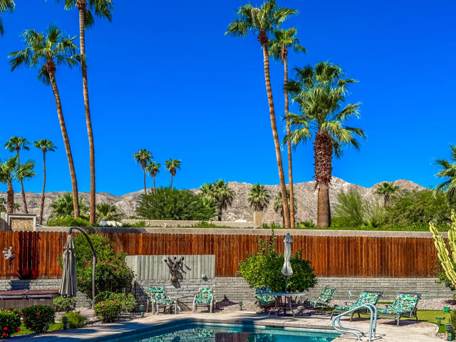 71529 Tangier Road, Rancho Mirage CA: https://media.crmls.org/mediaz/e54b50cd-bd5f-4627-8eee-cc384510005d.jpg