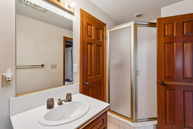 27157 Peninsula Drive, Lake Arrowhead, CA 92352