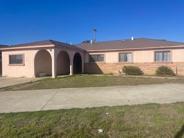629 Chaparral Street, Salinas CA: https://media.crmls.org/mediaz/e54b96ae-37aa-4b89-9ee0-e4535c9fe2cb.jpg