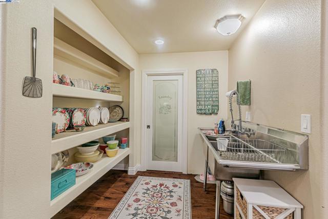 337 I St, Fremont CA: https://media.crmls.org/mediaz/e54d5f4b-1253-4dc8-bef9-3e9935030898.jpg