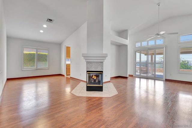 2361 Columbine Dr, Alpine CA: https://media.crmls.org/mediaz/e54d8f33-6944-45e2-af22-8275a924320c.jpg