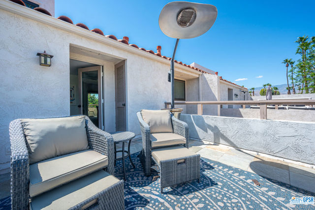 upstairs outdoor area