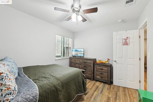 2118 Connie Ln, Oakley CA: https://media.crmls.org/mediaz/e54de588-f3d7-4fc7-bb22-a879f4e1c6fc.jpg