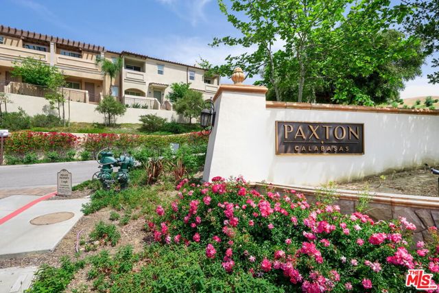 4372 Paxton Place, Calabasas CA: https://media.crmls.org/mediaz/e54e888c-efb3-4b25-a801-315f0c7af169.jpg