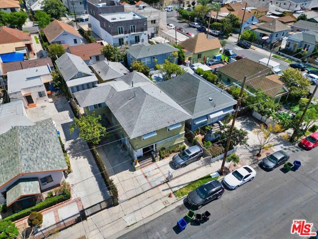 1144 S Kingsley Drive, Los Angeles CA: https://media.crmls.org/mediaz/e54e8faa-0f35-4178-810f-25733284e306.jpg