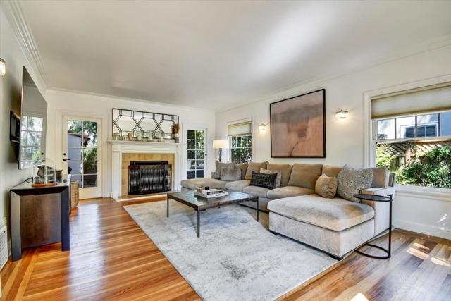 901 Laurel, San Mateo CA: https://media.crmls.org/mediaz/e54ed185-0d5d-4d88-b1f6-0a81467b6100.jpg