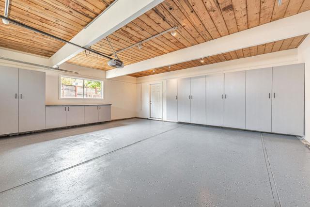 1620 Notre Dame Avenue, Belmont CA: https://media.crmls.org/mediaz/e54f6561-07bb-4dd3-b8e2-80c26081a750.jpg