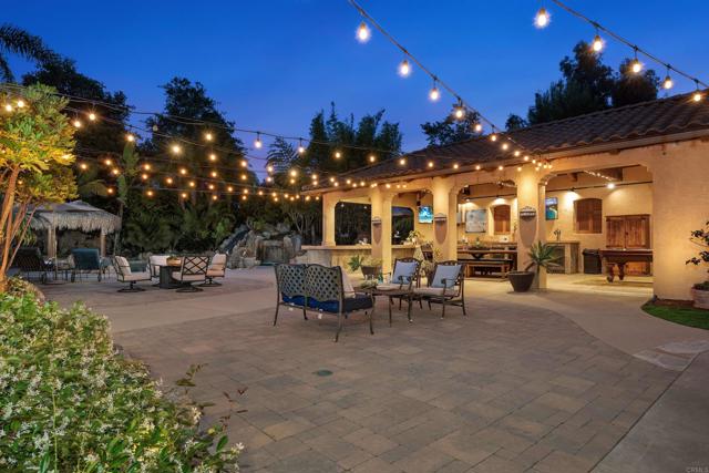 648 California Oak Drive, Vista CA: https://media.crmls.org/mediaz/e54f8413-dbbb-4978-9108-8094628db6e7.jpg