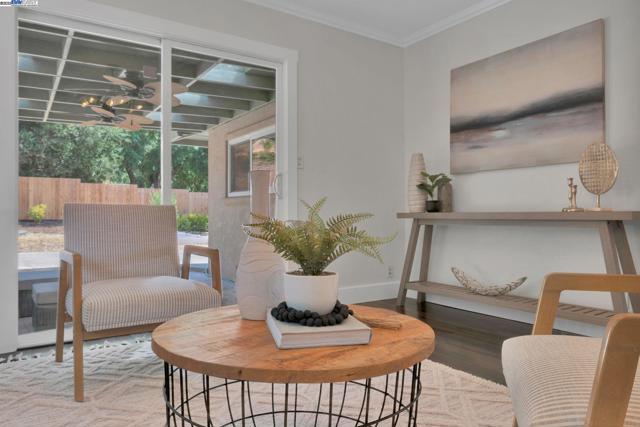 635 Janice Ave, Hayward CA: https://media.crmls.org/mediaz/e54f8fe3-2136-42d5-a56e-a7eb1b49d0e7.jpg