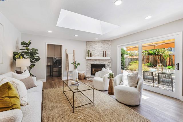 2531 Willowren Way, Pleasanton CA: https://media.crmls.org/mediaz/e54fd2e7-9708-4bba-81b3-77fa5aaeeec0.jpg