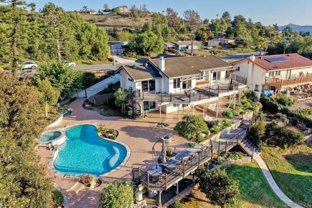 14036 TIERRA BONITA ROAD, Poway CA: https://media.crmls.org/mediaz/e55067b9-71dc-4130-8ec5-dc4c94917def.jpg