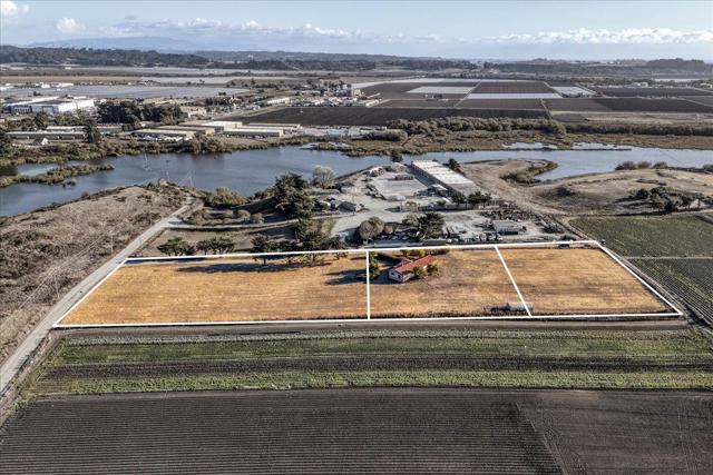 235 Lee Road, Watsonville CA: https://media.crmls.org/mediaz/e5513d42-85f6-4a5a-bc39-a1ac1d91a719.jpg
