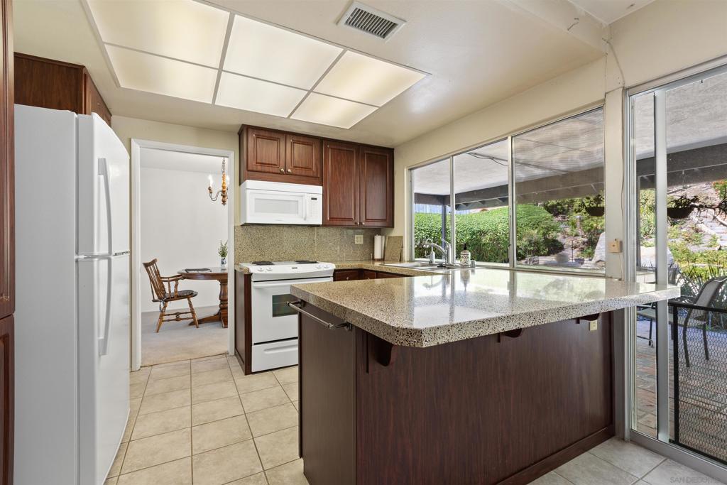 16174 Mesto Drive - photo 11