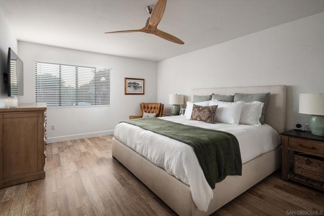 6732 6734 Antilope St, Carlsbad CA: https://media.crmls.org/mediaz/e552d50a-b2ec-48ac-a665-3eac4fea847a.jpg