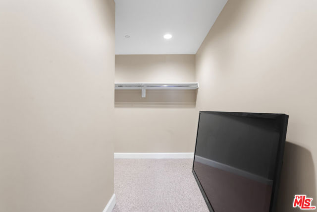 900 W Olympic Boulevard, Los Angeles CA: https://media.crmls.org/mediaz/e55308ac-d002-4504-aa02-08036f4c3c63.jpg