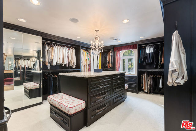 23407 W Copacabana Street, Malibu CA: https://media.crmls.org/mediaz/e554bfc4-de71-4709-bced-1a12825fbc05.jpg