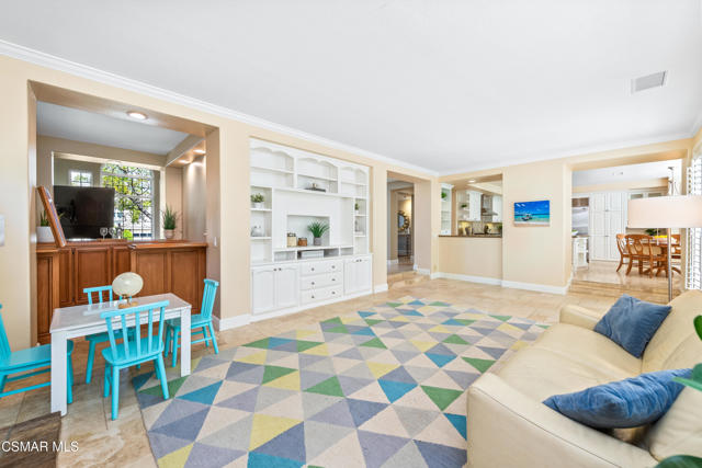 2445 Ranchgrove Drive, Westlake Village CA: https://media.crmls.org/mediaz/e5554c65-1fdb-4d4a-ab5d-6f42b77982c5.jpg