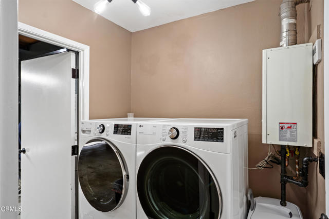 468 Rockman Way, Port Hueneme CA: https://media.crmls.org/mediaz/e5559743-a750-4f17-81d2-370fcaf1c657.jpg