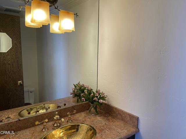205 Pirie Road, Ojai CA: https://media.crmls.org/mediaz/e555bc17-f075-4813-a029-44a2112b5afd.jpg