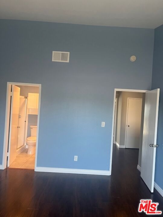 533 W 219th Street, Carson CA: https://media.crmls.org/mediaz/e5560c55-5719-410c-949b-f6bfcbd71aa4.jpg