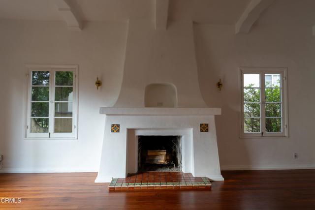 1412 Norton Avenue, Glendale CA: https://media.crmls.org/mediaz/e5560d6f-e646-4145-93ba-30a505640d92.jpg