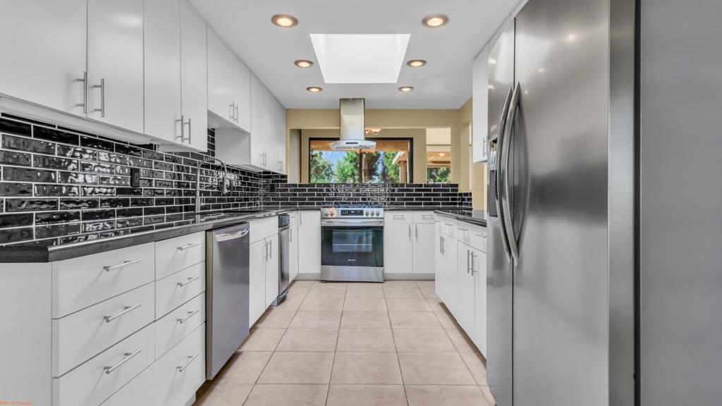 MLS #219138705DA image #17