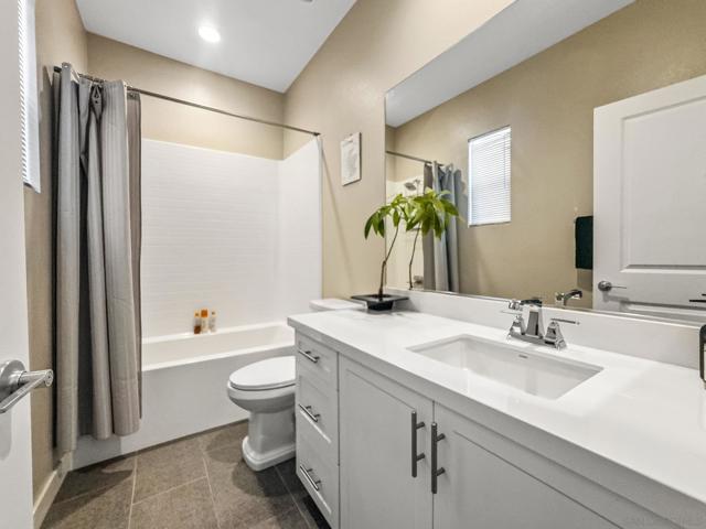 4347 Harbor Way, Oceanside CA: https://media.crmls.org/mediaz/e556ea2b-bbe7-43b3-8cd2-91f1dff559ed.jpg