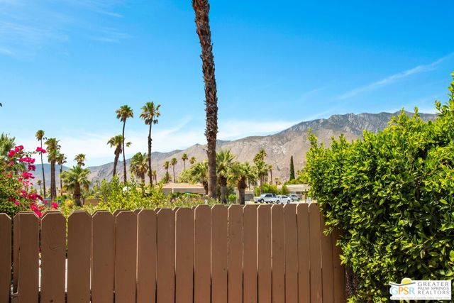 1310 Sunflower Circle, Palm Springs, California 92262, 2 Bedrooms Bedrooms, ,1 BathroomBathrooms,Condominium,For Sale,Sunflower,24408637