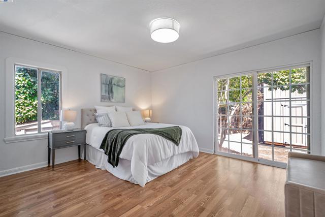 3780 Somerset Ave, Castro Valley CA: https://media.crmls.org/mediaz/e559d52f-221b-4b08-8385-a7ccdcfb7986.jpg