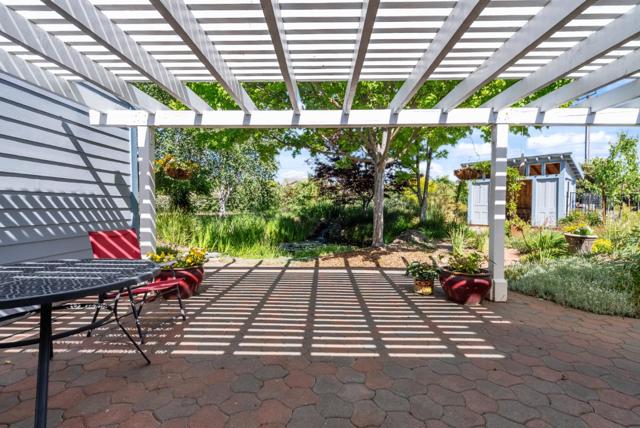 141 Holliday Drive, Hollister CA: https://media.crmls.org/mediaz/e55a9de8-3d2a-4432-bb92-4255942fe399.jpg