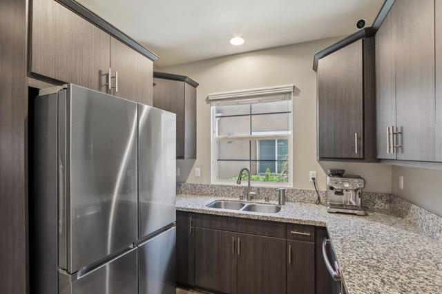 414 Via De La Paz, Palm Desert CA: https://media.crmls.org/mediaz/e55bac74-5b34-4956-b9ac-1f3c80cd180d.jpg