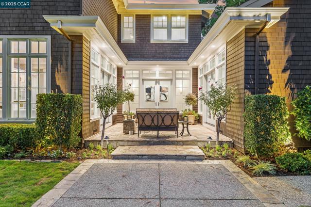 3656 Old Blackhawk Rd, Danville CA: https://media.crmls.org/mediaz/e55c7831-8be0-412a-834f-d391f5f7e308.jpg